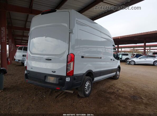 1FTBR2X80RKA91178 2024 FORD TRANSIT-250 Белый Задняя правая четверть