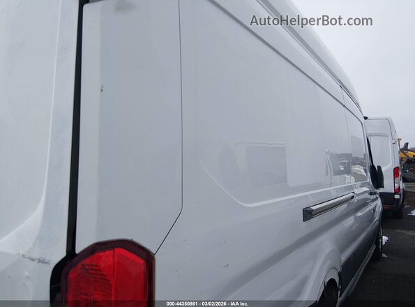 1FTBW3XM9HKA15856 2017 FORD TRANSIT-350 Белый Задняя правая четверть