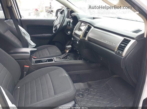 1FTER4EH3KLB08972 2019 FORD RANG Белый Вид салона спереди