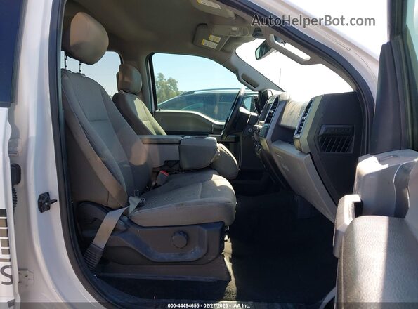 1FTEW1CP0KKF31970 2019 FORD F150 White Vista interior delantera