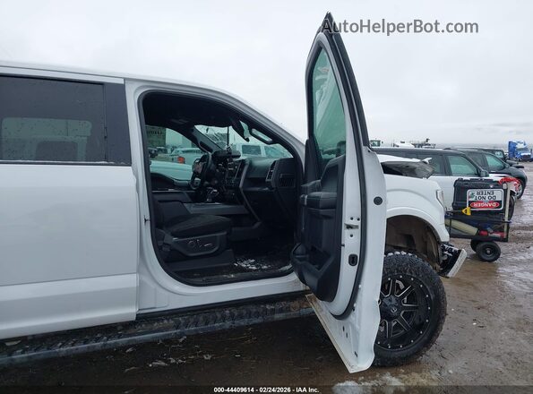 1FTEW1EF5HFC15339 2017 FORD F150 Белый Вид салона спереди