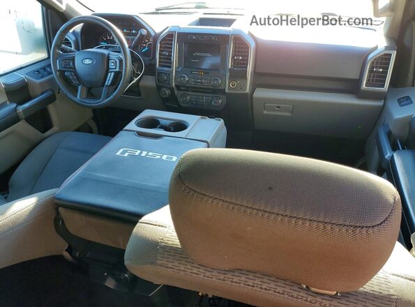 1FTEW1EP2JKF05382 2018 FORD F150 Бордовый Вид панели приборов