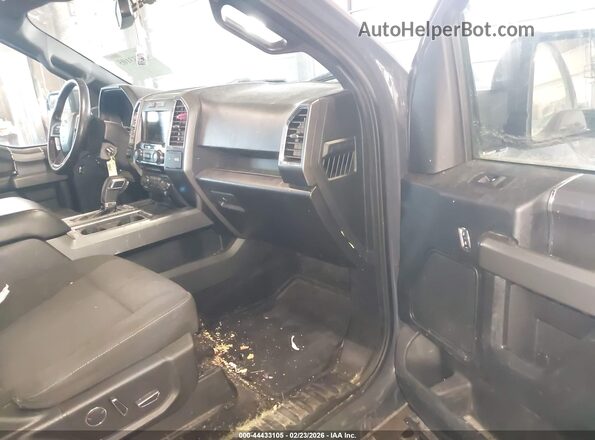 1FTEW1EP8HFA72301 2017 FORD F150 Серый Вид салона спереди