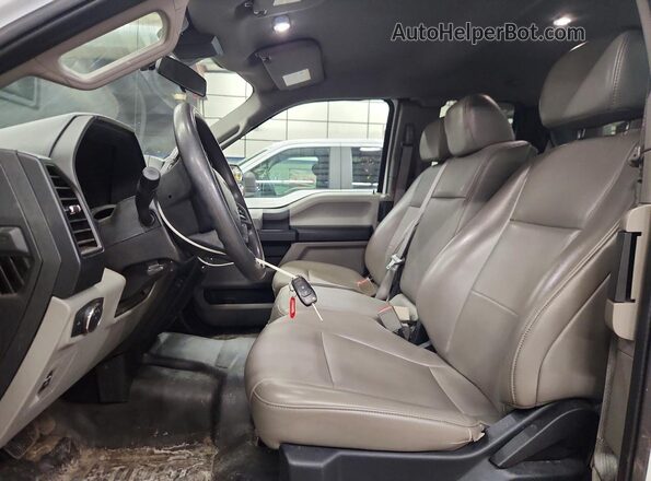 1FTEX1EP7LFB83377 2020 FORD F150 Белый Вид салона спереди