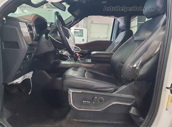 1FTFW1E57PFC72698 2023 FORD F150 Белый Вид салона спереди
