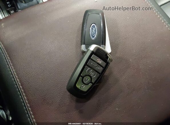 1FTFW1E84PFC40589 2023 FORD F150 Черный Вид панели приборов