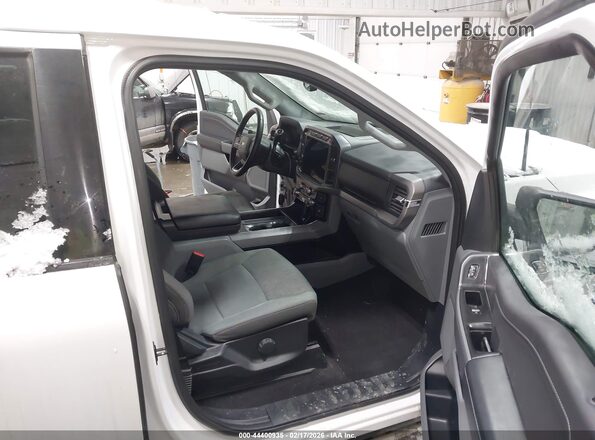 1FTFW3LD3RFA62706 2024 FORD F150 Белый Вид салона спереди