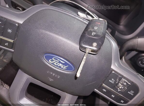 1FTFW3LD3RFA62706 2024 FORD F150 Белый Вид панели приборов