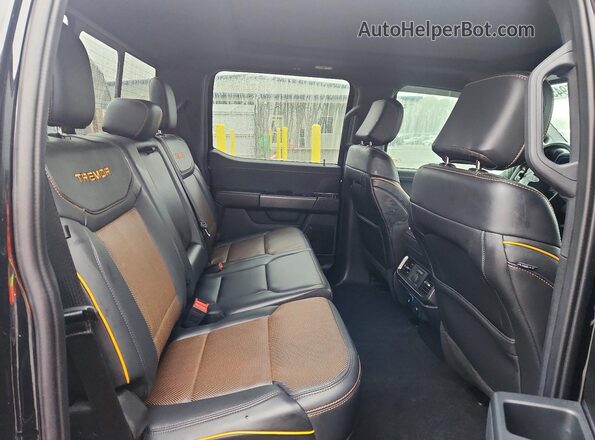 1FTFW4L87SFA27570 2025 FORD F150 Черный Вид задних сидений