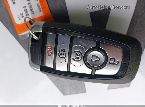 1FTFW5LD4RFB80324 2024 FORD F150 Черный Вид панели приборов