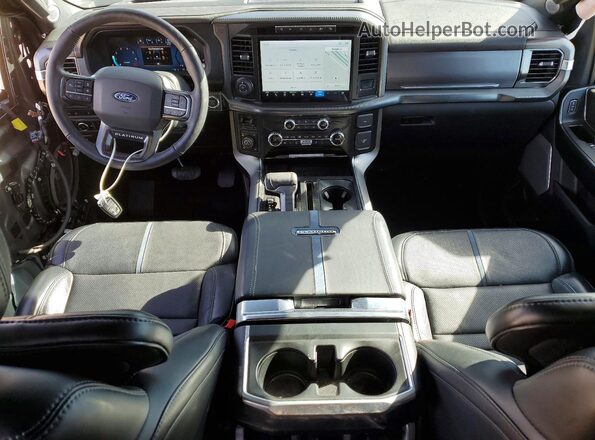 1FTFW7L8XRFA11875 2024 FORD F150 Серый Вид панели приборов