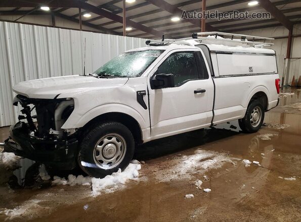 1FTMF1CB6NKE07853 2022 FORD F150 White Առջևի ձախ երեք քառորդ տեսարան