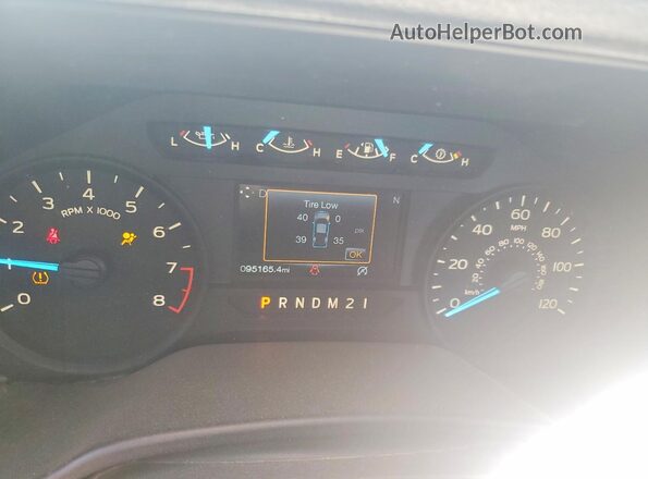 1FTMF1CBXKKE44173 2019 FORD F150 Белый Вид щитка приборов