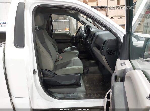 1FTMF1E80GKD92268 2016 FORD F150 Белый Вид салона спереди
