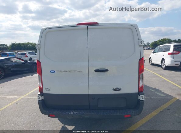 1FTYE1YM8HKA38769 2017 FORD TRANSIT-150 Белый 