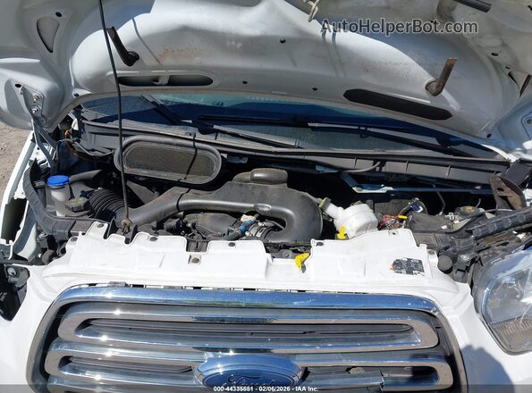 1FTYR1YM0JKA98703 2018 FORD TRANSIT-250 Белый Вид сзади