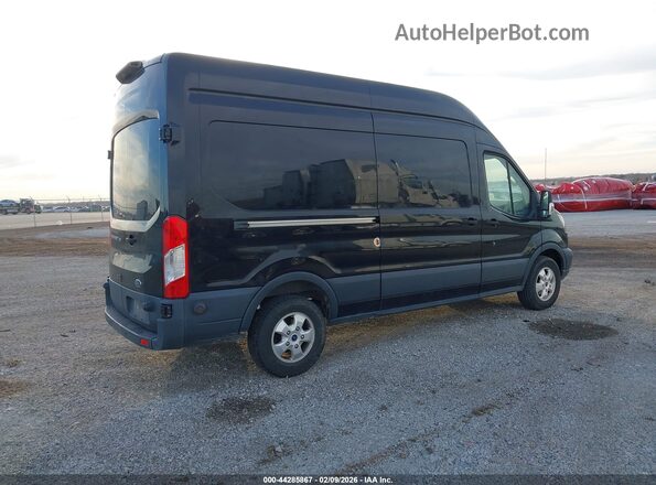 1FTYR2XMXJKA11672 2018 FORD TRANSIT-250 Черный Задняя правая четверть