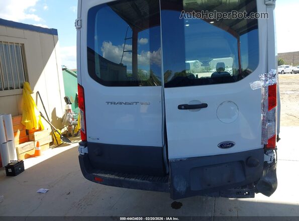 1FTYR3XM4JKB28024 2018 FORD TRANSIT-250 Белый Вид спереди