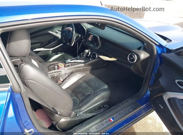 1G1FD1RS8K0109312 2019 CHEVROLET CAMARO Синий Вид салона спереди