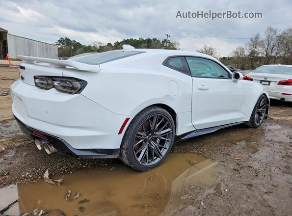 1G1FK1R68M0139762 2021 CHEVROLET CAMARO Белый Задняя правая четверть