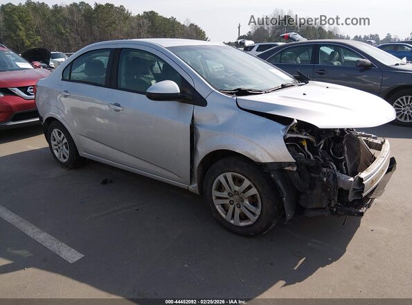 1G1JB5SH3H4135498 2017 CHEVROLET SONIC Серебряный Передняя правая четверть