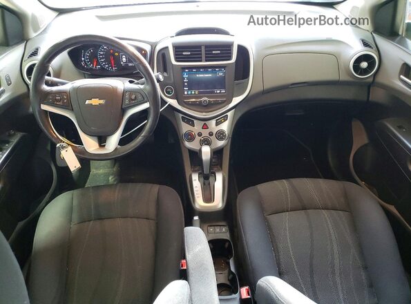 1G1JD5SH4J4101683 2018 CHEVROLET SONIC Синий Вид панели приборов
