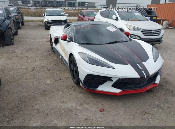 1G1YC3D48N5106899 2022 CHEVROLET CORVETTE Белый Передняя правая четверть