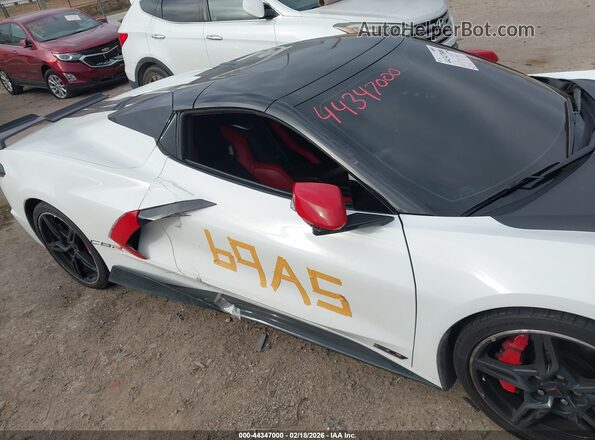 1G1YC3D48N5106899 2022 CHEVROLET CORVETTE Белый Вид спереди