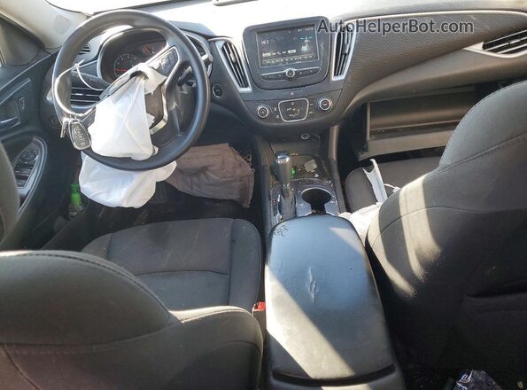 1G1ZB5ST2HF209666 2017 CHEVROLET MALIBU Серый Вид панели приборов