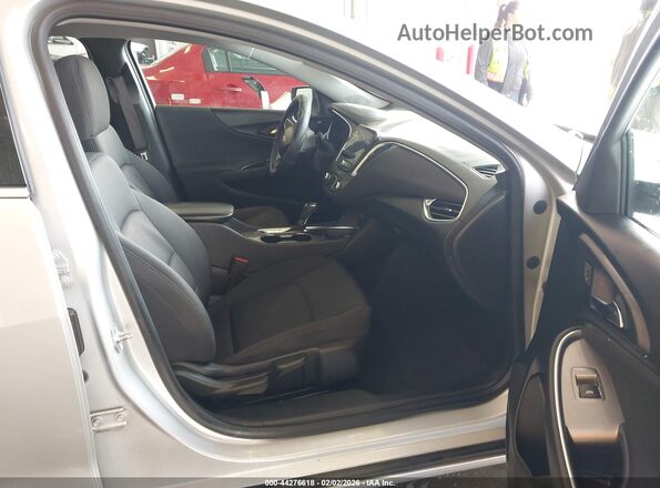 1G1ZD5ST5LF075898 2020 CHEVROLET MALIBU Серебряный Вид салона спереди