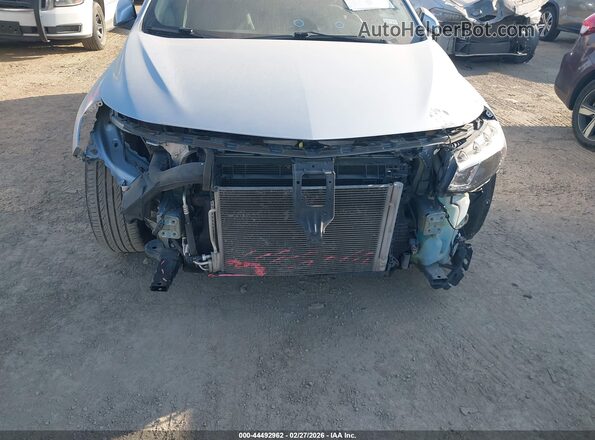 1G1ZD5ST9JF144833 2018 CHEVROLET MALIBU Серебряный Вид спереди