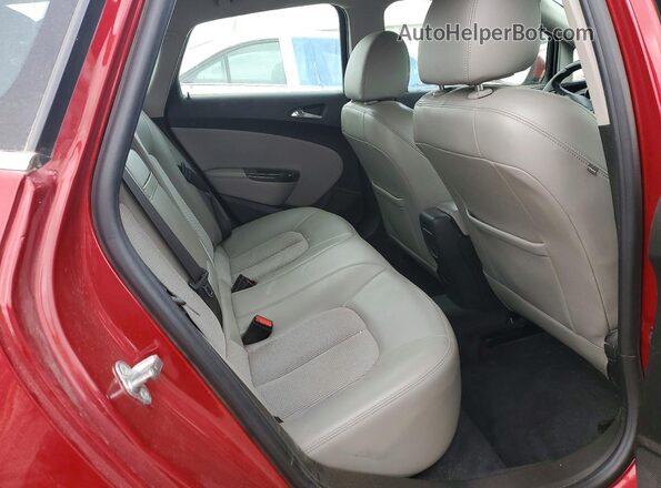 1G4PR5SK8H4103134 2017 BUICK VERANO Red Widok wnętrza z tyłu