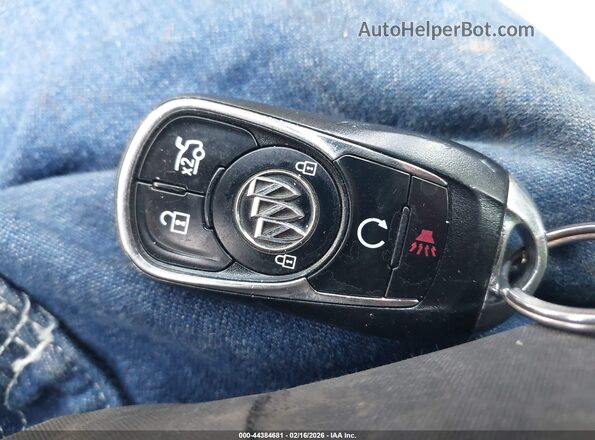 1G4ZP5SZXJU135116 2018 BUICK LACROSSE Красный Вид панели приборов