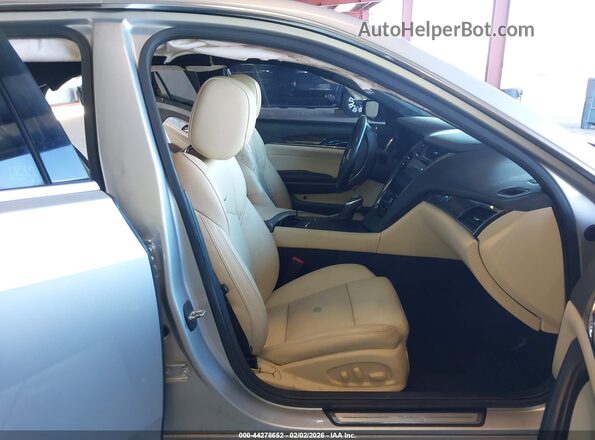 1G6AR5SSXK0101381 2019 CADILLAC CTS Серебряный Вид салона спереди