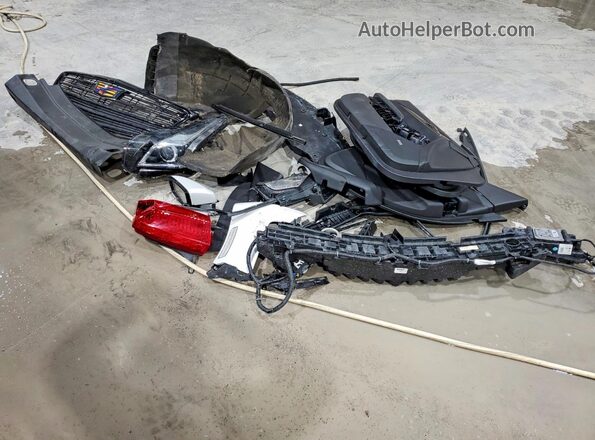 1G6AX5SS8H0216625 2017 CADILLAC CTS Белый Вид подкапотного пространства