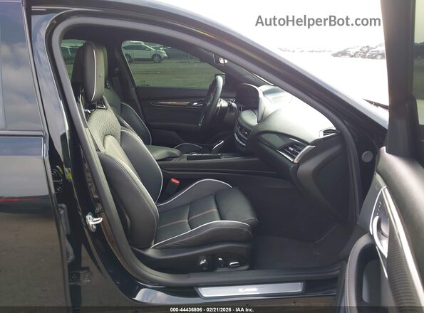 1G6D35R66T0810396 2026 CADILLAC CT5 Черный Вид салона спереди