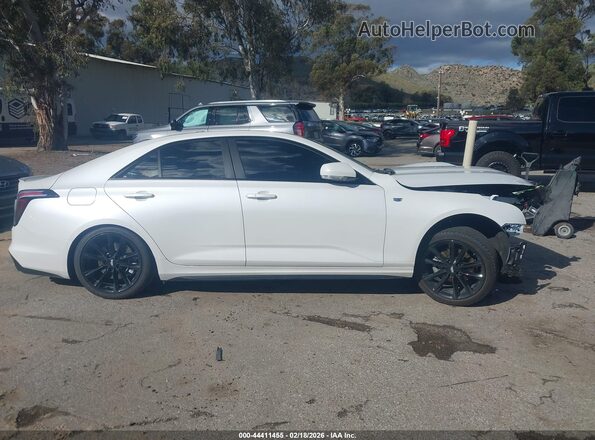 1G6DC5RK7R0114944 2024 CADILLAC CT4 White Widok wnętrza z tyłu