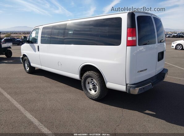 1GAZGPFG1H1311502 2017 CHEVROLET EXPRESS Белый Задняя левая четверть