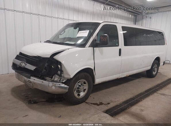 1GAZGPFG5G1259788 2016 CHEVROLET EXPRESS Белый Вид спереди