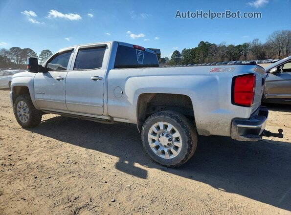 1GC1KVEG9JF201699 2018 CHEVROLET 2500 Серебряный Задняя левая четверть