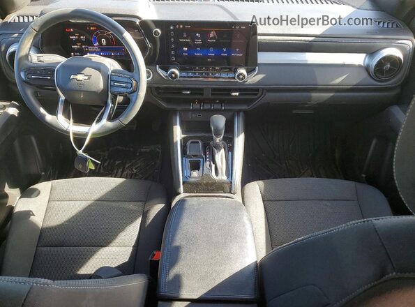 1GCGSCEC8R1206056 2024 CHEVROLET COLORADO Серебряный Вид панели приборов