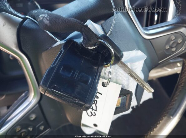 1GCPCREC4JF213996 2018 CHEVROLET SILVERADO Серебряный Вид панели приборов