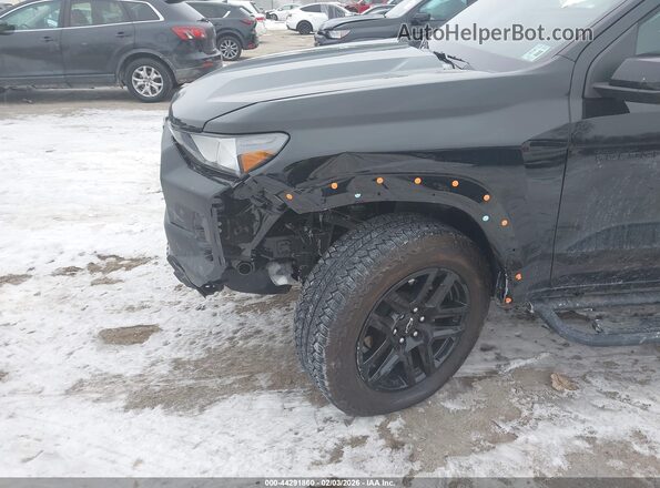 1GCPTEEKXS1131477 2025 CHEVROLET COLORADO Черный Вид спереди