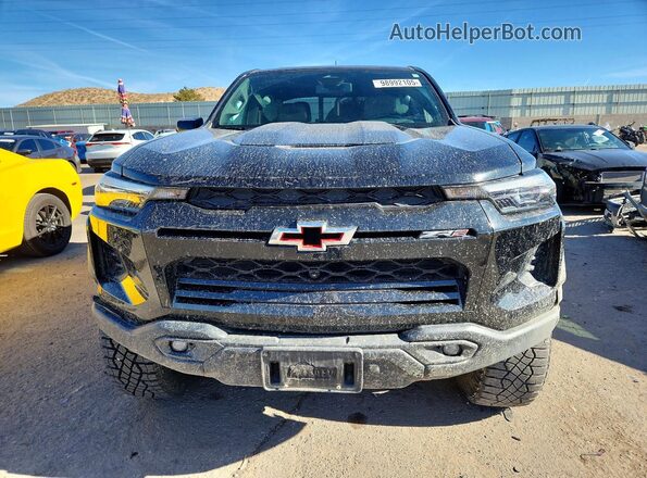 1GCPTFEK2R1257557 2024 CHEVROLET COLORADO Черный Вид спереди