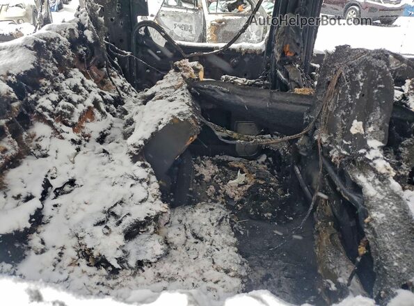 1GCUDJE81RZ220167 2024 CHEVROLET SILVERADO Burn Vista de los asientos traseros