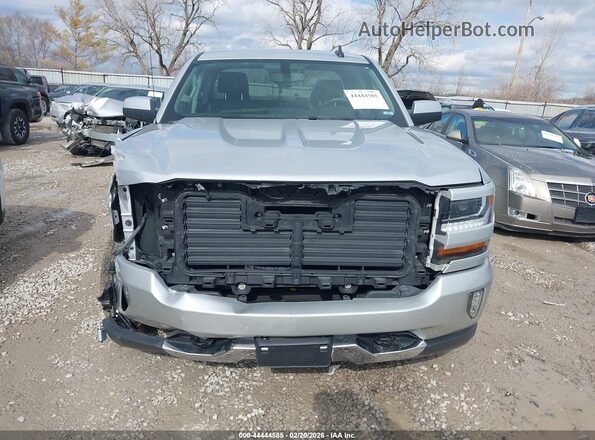 1GCVKREC4JZ330194 2018 CHEVROLET SILVERADO Silver Widok zestawu wskaźników