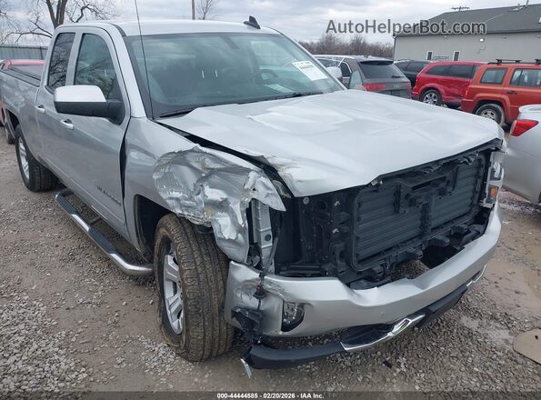 1GCVKREC4JZ330194 2018 CHEVROLET SILVERADO Silver Widok z przodu