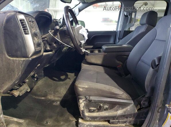 1GCVKREC9JZ238997 2018 CHEVROLET SILVERADO Black Widok wnętrza z przodu