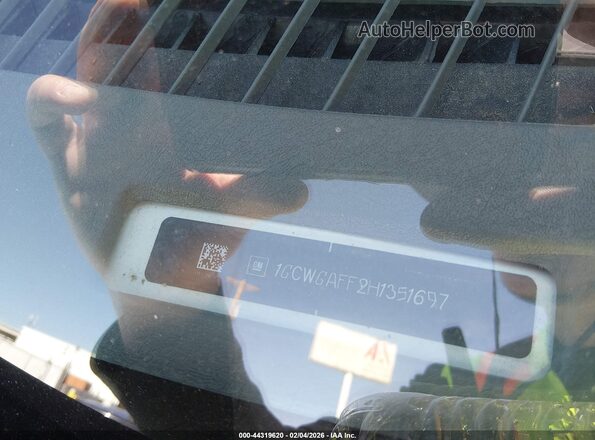 1GCWGAFF2H1351697 2017 CHEVROLET EXPRESS Белый Вид подкапотного пространства