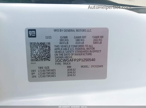 1GCWGAFP2P1250540 2023 CHEVROLET EXPRESS White Widok komory silnika